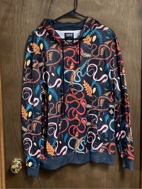 NWT Super Massive Pullover Hoodie Sweatshirt Large